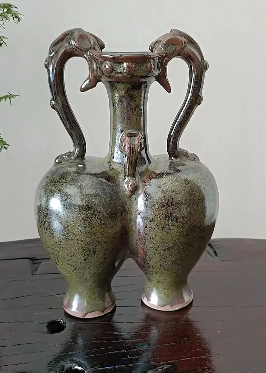 Unusual Song Dynasty Double Dragon Bronze Vase
