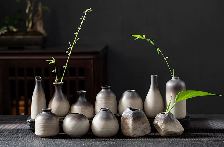 Small Retro Ceramic Vase Choice of 13 Styles